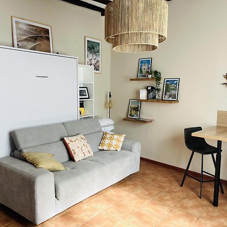 Logement, Plein Centre Du Village De Verzy Esterno foto