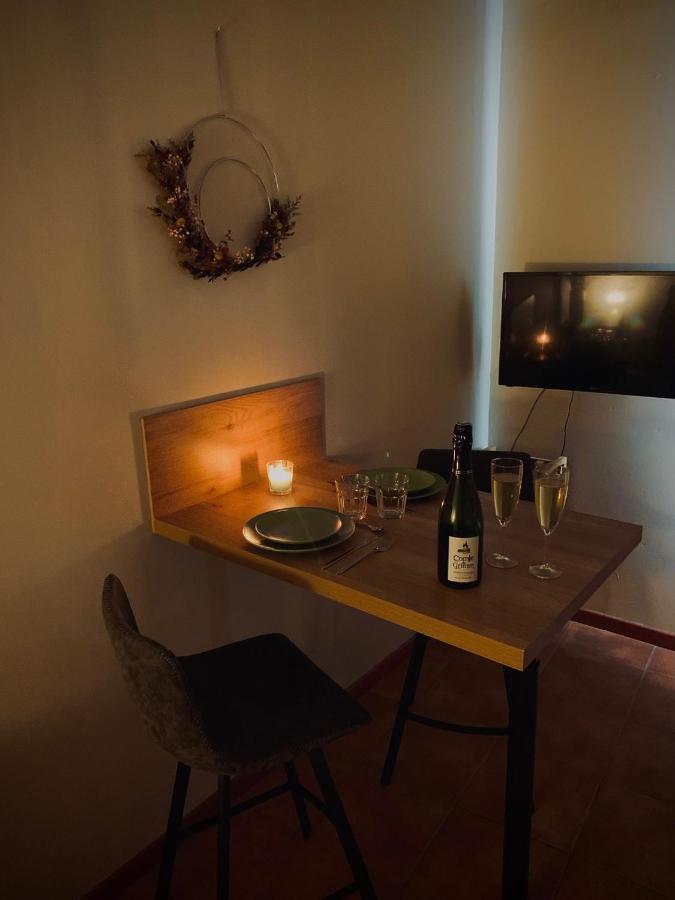 Logement, Plein Centre Du Village De Verzy Esterno foto