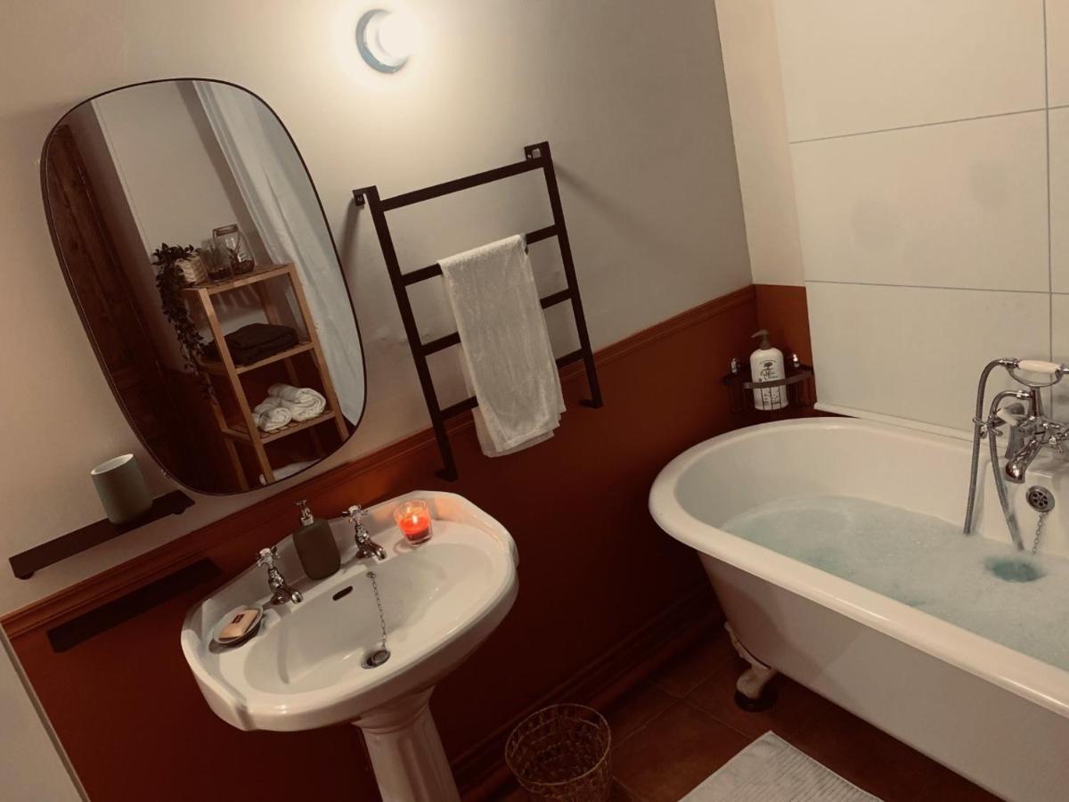 Logement, Plein Centre Du Village De Verzy Esterno foto